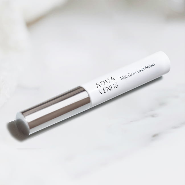 AQUA　VENUSまつ毛美容液